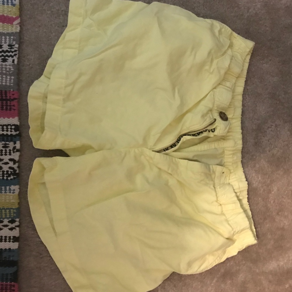 excellent condition yellow chubbies